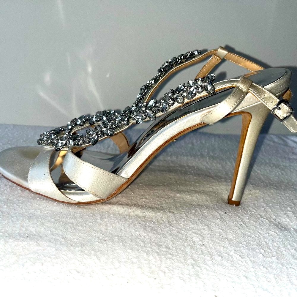 Badgley Mischka sparkle heels - Picture 2 of 5